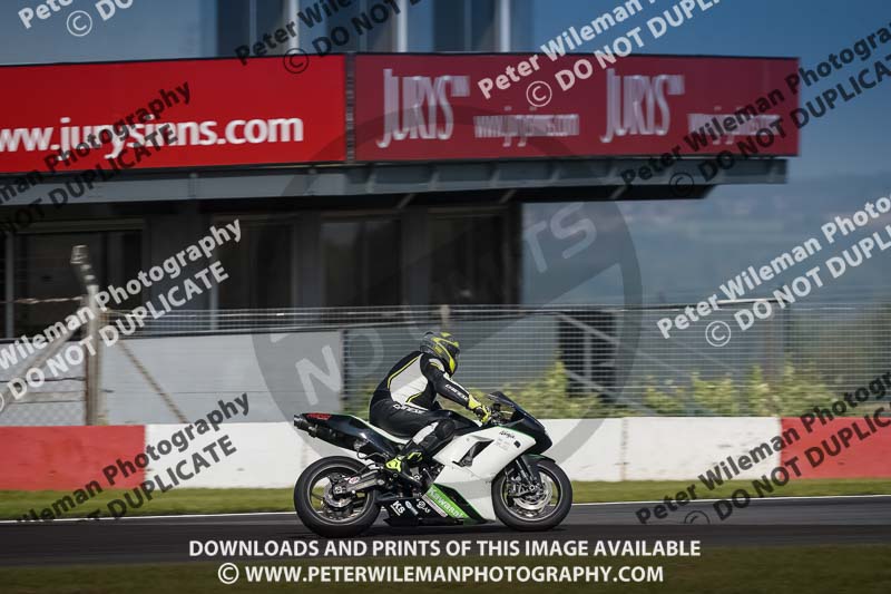 donington no limits trackday;donington park photographs;donington trackday photographs;no limits trackdays;peter wileman photography;trackday digital images;trackday photos